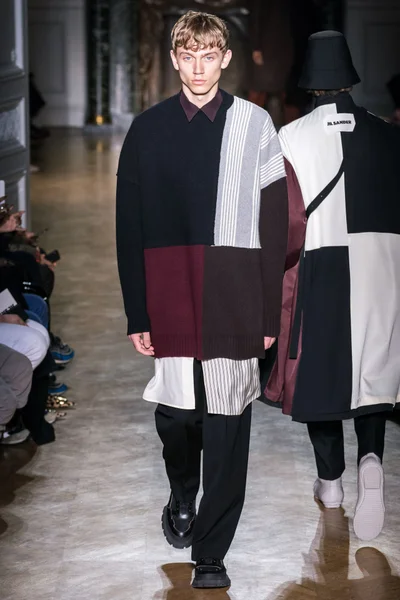 Look 33